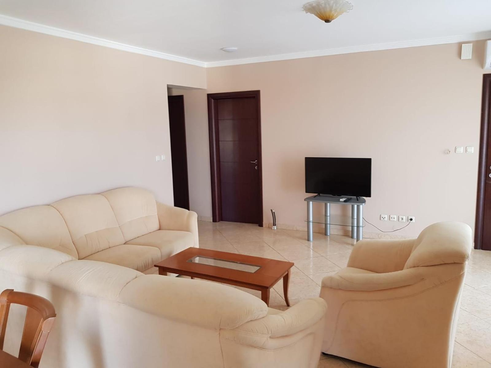2 Apartment *