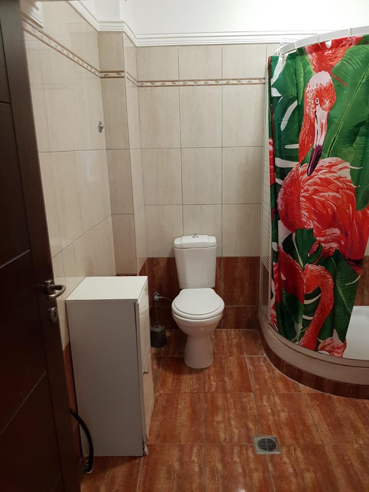 2 Apartment *